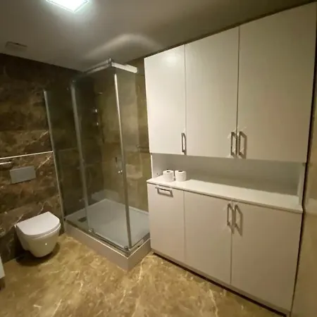 Nadide Sokak D:3 4+1 Stambuł