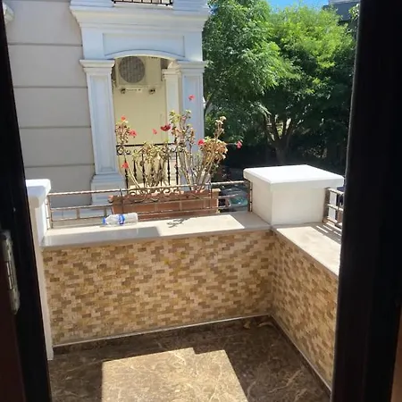 Apartamento Nadide Sokak D:3 4+1